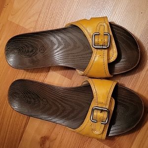 Dr. Scholls sandals size 7